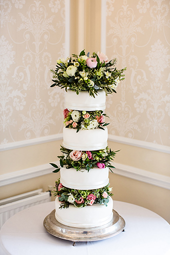 8 tier wedding cake